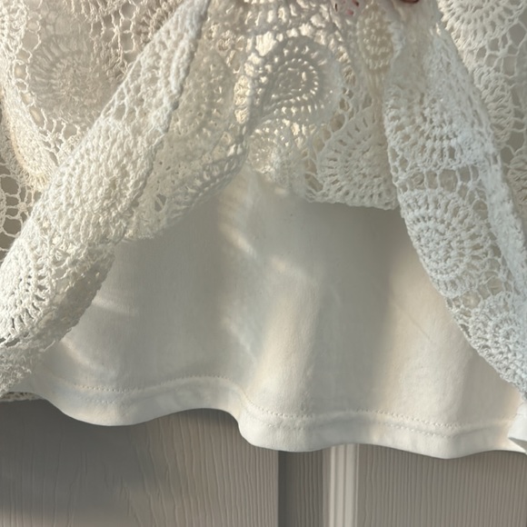 Laffaire White Crochet Button Back Top Size Medium - Picture 4 of 6